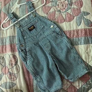 OshKosh B'gosh Bottoms - OshKosh B’gosh Stripe Denim Overalls. Boy Sz 3-6m OshKosh B'gosh Bottoms - OshKosh B’gosh Stripe Denim Overalls. Boy Sz 3-6m